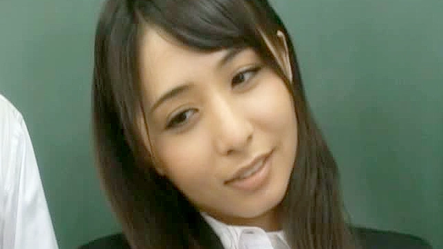 大沢佑香はチンコ大好きなアジアの女子校生だ