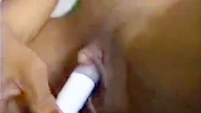 Naked japanese  is masturbating with huge sex toys