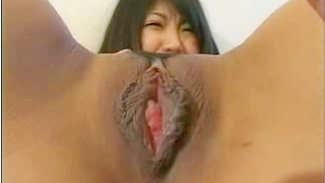 Straight and flexi japanese  is sucking huge cock