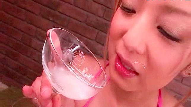 Insatiable japanese  is eating sweet jizz indoors