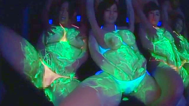 Sexy masturbation show along horny Japanese babes with big tits
