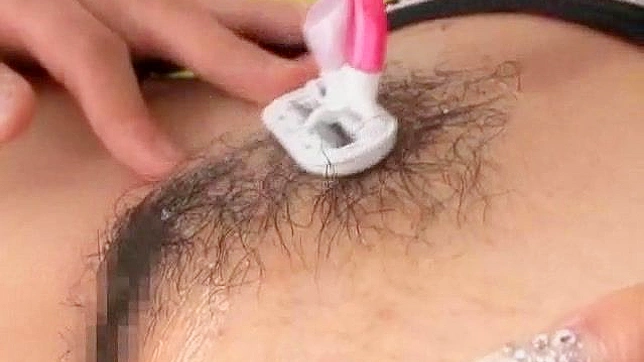 Asian loves masturbate her wet hairy hole