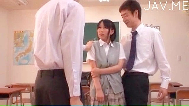 Cute Japanese darling savors a hard rod with her wet mouth