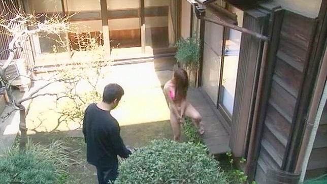 Frisky japanese girl gets her pussy masturbated outdoors