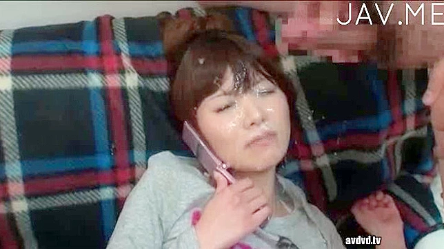 可愛い素人日本人女性が顔中クンニまみれにされる