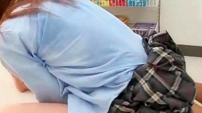 Raunchy supermarket sex for lovely Asian teen