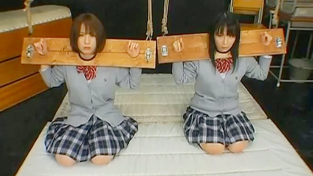 ed Japanese schoolgirls give wet blowjob pleasures