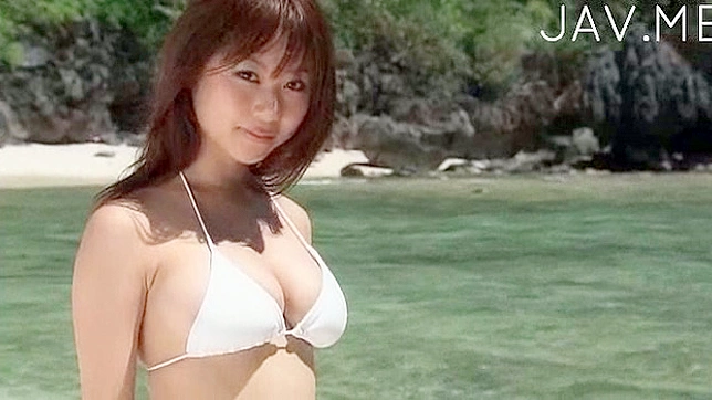 A lusty beach outing with demure Japanese chick in hot bikini