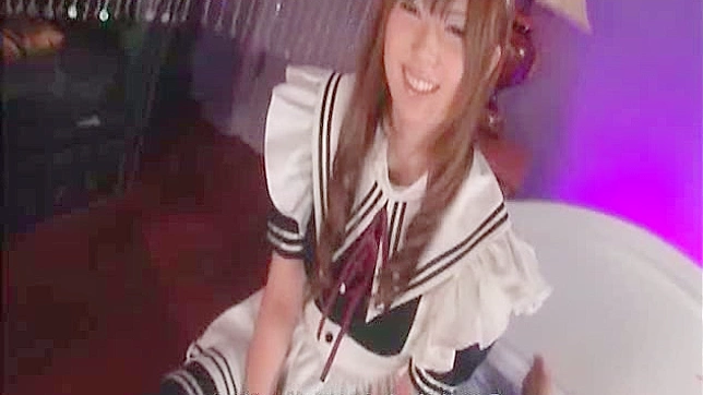 Japanese maid delights her horny cunt with a vibrator