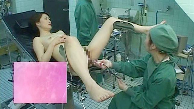 Japanese MILF Nurse Fucked Doctors Video 16