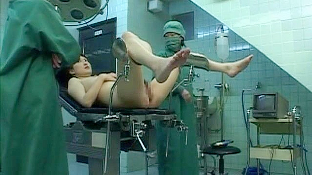 Japanese MILF Nurse Fucked Doctors Video 17