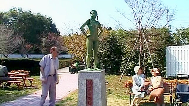 Public Painted Statue Fuck Video 3