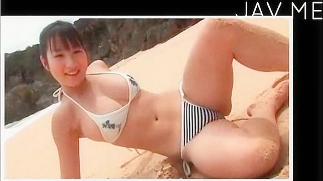 Hot Asian babe in her bikini