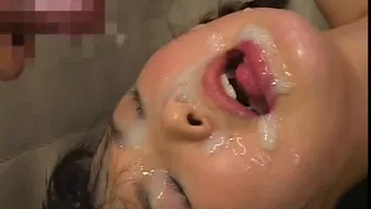 Hot babe gives head and gets covered with jizz