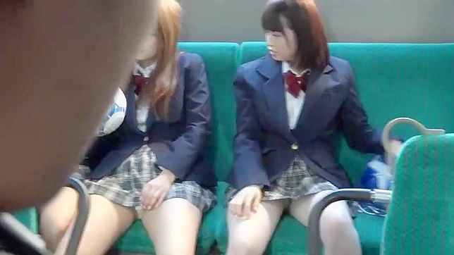 エキゾチックな日本の女子校生たちのアメージング・アップスカートHD JAVムービー