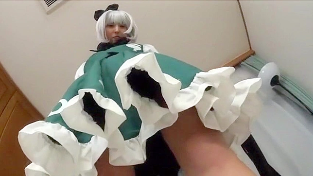 [Cosplay X] Bed-in sex with a babe wearing a mini skirt who is doing anime cosplay