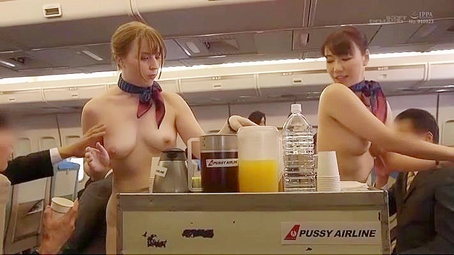 日本から来た客室乗務員が機内で娼婦として乗客を犯す