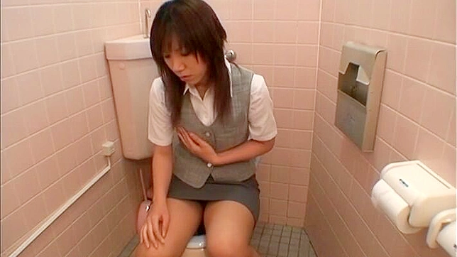 Japanese Office Lady Caught Masturbating in Toilet - Spy Cam