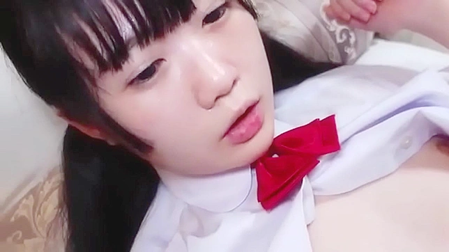 この無修正XXXビデオで日本の熟女の生の情熱を体験しよう