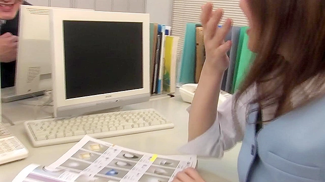 日本人秘書の密かな楽しみ：日立対コンピューター