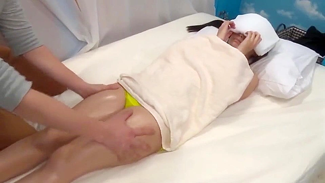 Sexy Oriental teen lured by perv massage trick