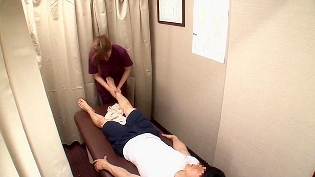 Seductive Oriental Massage Attendant Gets Intimate in Private Room