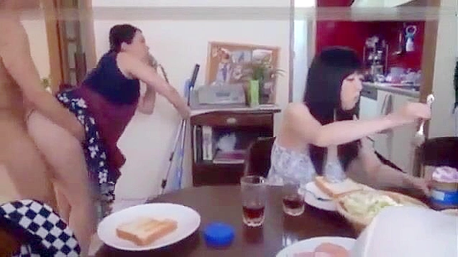 Multitasking Stepmom Gets Banged by Only Man in Family