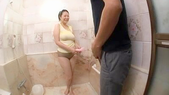 Japanese Hosewife Surprise in the Shower