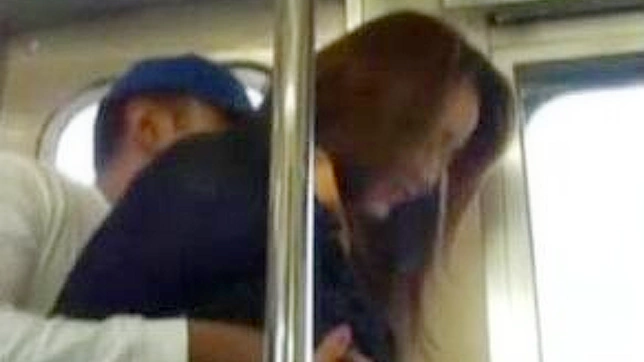 電車で痴漢に遭った日本人女性の密かな妄想が現実になる。