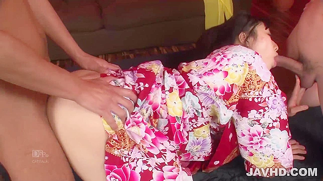 Ultimate Japan Porn: Chiharu Gives Mind-blowing BJ  fucked in Kimono