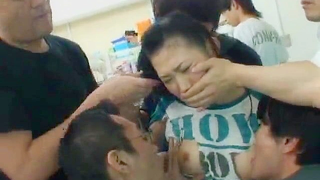 Brutal Assault on Asian Lady during Shopping Trip