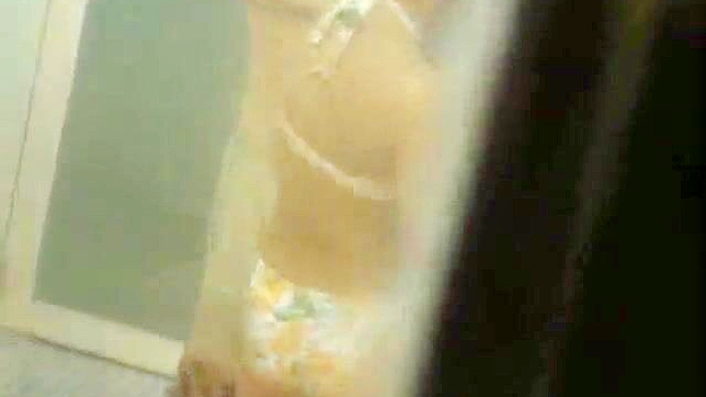 Grope Me, I'm Hot! Asian Wife in Pool Shower Room