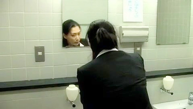 Asian Porn Video Features Rude Male colleague in female bathroom