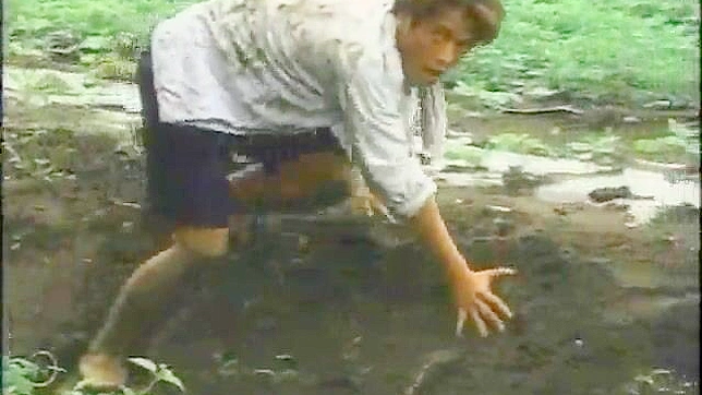 Insane villager rough sex with rural Asian girl in rice field