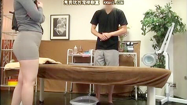 Massaging Moment in Japan - A Virgin First Experience