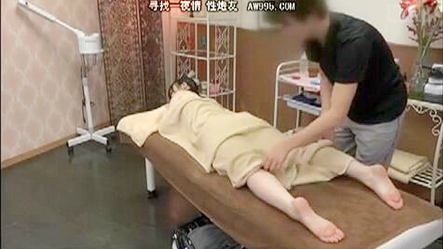 Massaging Moment in Japan - A Virgin First Experience