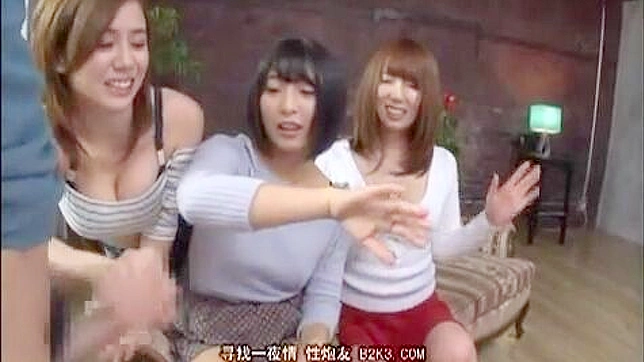 グラドル・ムラムラ少女たちが日本のAVで偽泥棒にチンコをしゃぶる