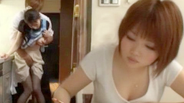 Hitomi Ohashi Secret Affair with Mother-in-law Caught on Camera