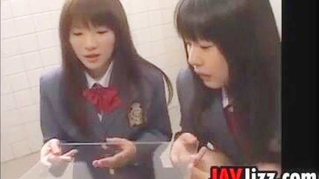 日本の女子校生とのクリーミーなザーメンショット