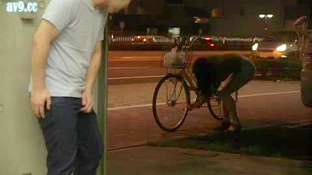 Nippon Porn Video - Distracted Hot girl on Broken Bicycle gets noticed by stranger jerking off behind her