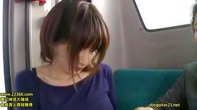 ユキナ、公共バスで恐怖を味わう - アジアン・ポルノ・ビデオ