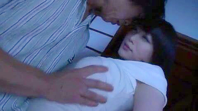 Sister Secret seduction - Akari Hoshino hot cock sucking for hubby while Yuri Shirai sleeps