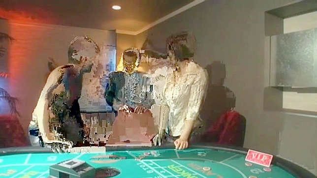 水野リベンジ-ポーカーテーブルで妻を誘惑する
