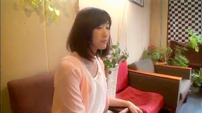 Asian Waitress Naughty Handjob Surprise for Hungry Customer