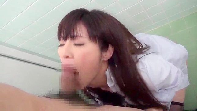 Sexy Nippon colleagues take advantage in bathroom