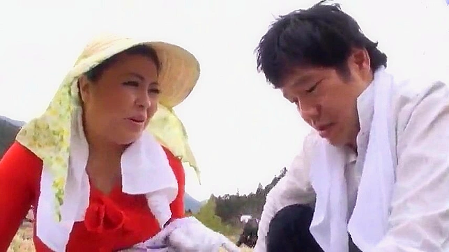 Asians MILF Hot Outdoor Sex with Real Estate agent