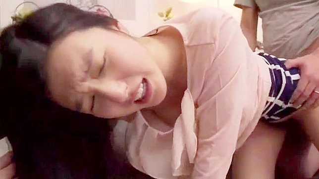 Gangbanged on her birthday party, teen Iori gets wild with friends in Japan