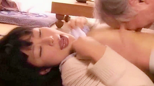 Hara Chigusa Wild Encounter with Her Neighbor and his wife in the house