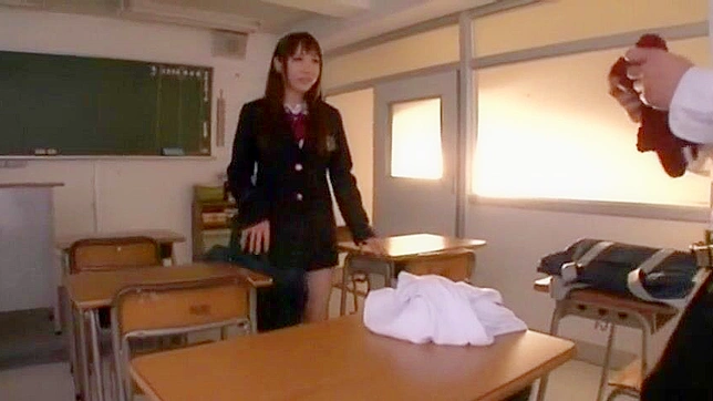 Sexy schoolgirls' secret panties sniffed by classmates in Japan