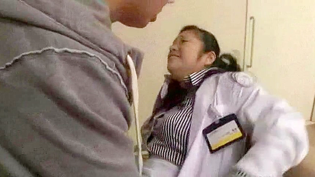 Busty doc Minako Komukai blows patient in waiting room